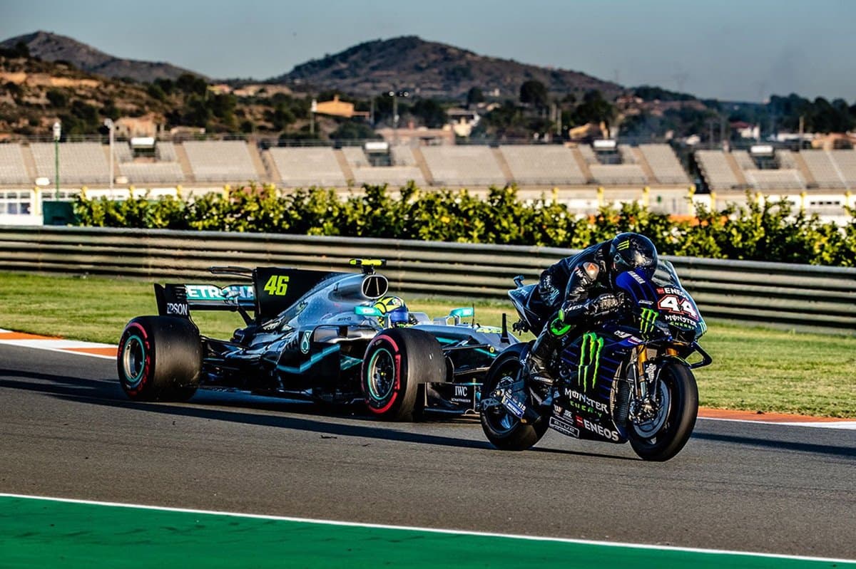 F1 සහ MotoGP ත්රාසය එක් ධාවන පථයකදී ?
